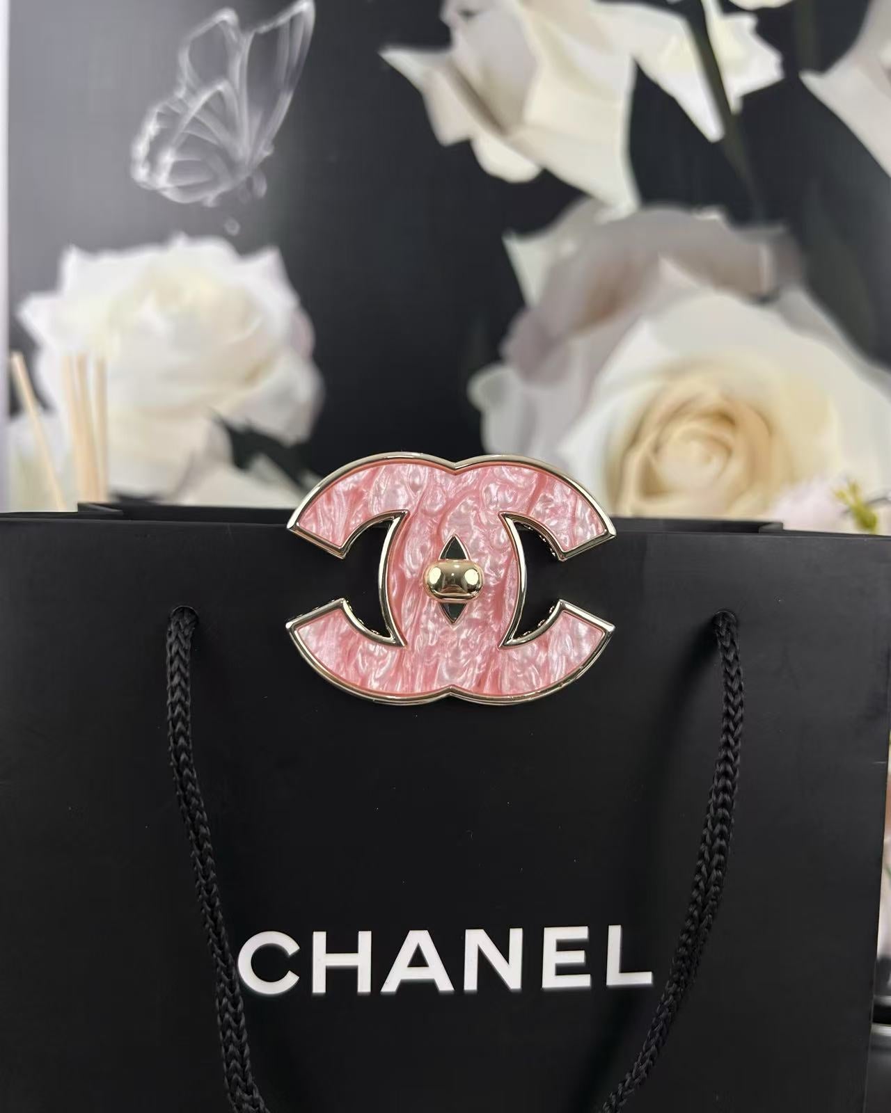 [Luxery]Pink Resin Classic Brooch 5cm