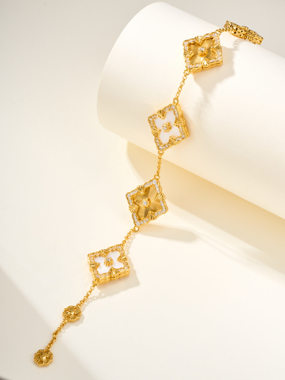 [Luxery]B.C.L ENAMELED Five-Flower Bracelet£¨Various Colors) BIG SIZE