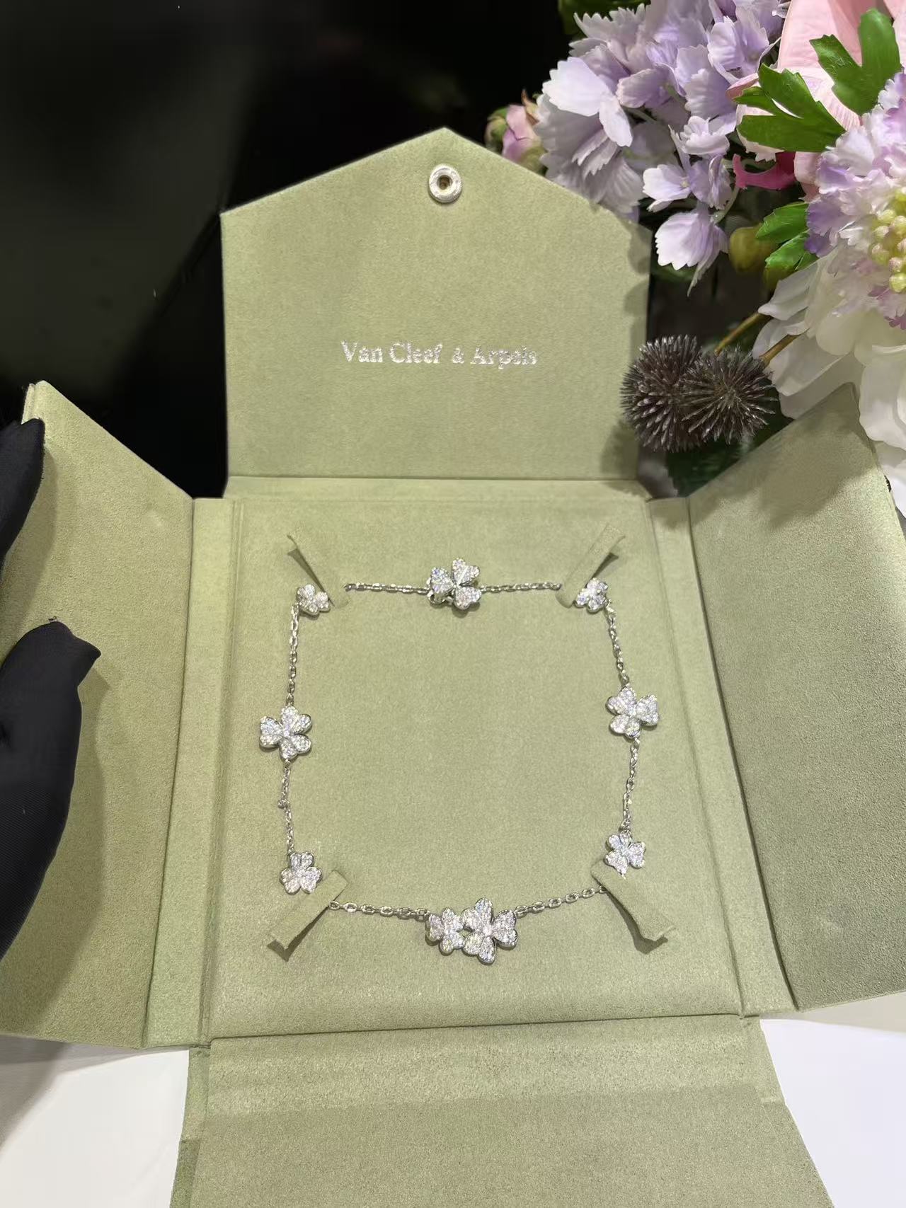 [Luxery Jewelry]CLOVER 10 MOTIFS  FULL DIAMOND NECKLACE