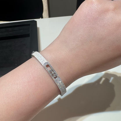 [Luxery]Move Noa Ciselé half pavé bangle