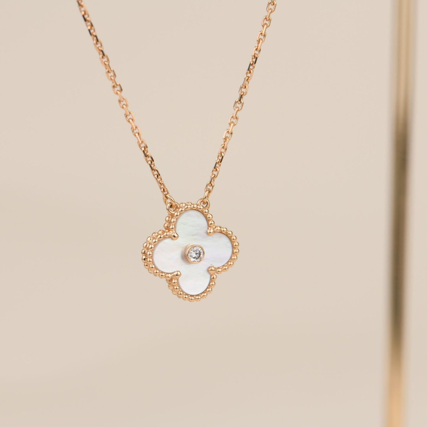 [Luxery]CLOVER 15MM DIAMOND WHITE FRITILLARIA NECKLACE