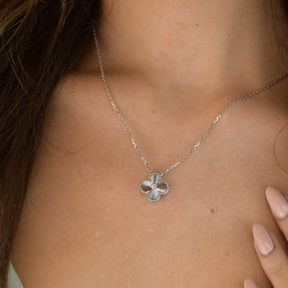 [Luxery]CLOVER  15MM DIAMOND LASER NECKLACE SILVER
