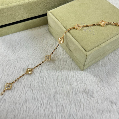 [Luxery]CLOVER 6 MOTIF DIAMOND LASER BRACELET-w