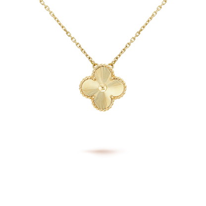 [Luxery]CLOVER 15MM LASER NECKLACE AND BOX
