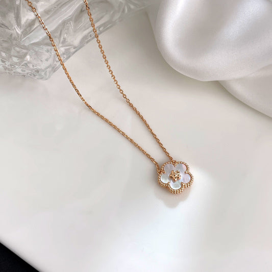 [Luxery]LUCKY  WHITE MOP  PLUM BLOSSOM NECKLACE