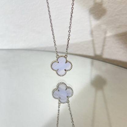 [Luxery]CLOVER 15MM BLUE CHALCEDONY NECKLACE SILVER
