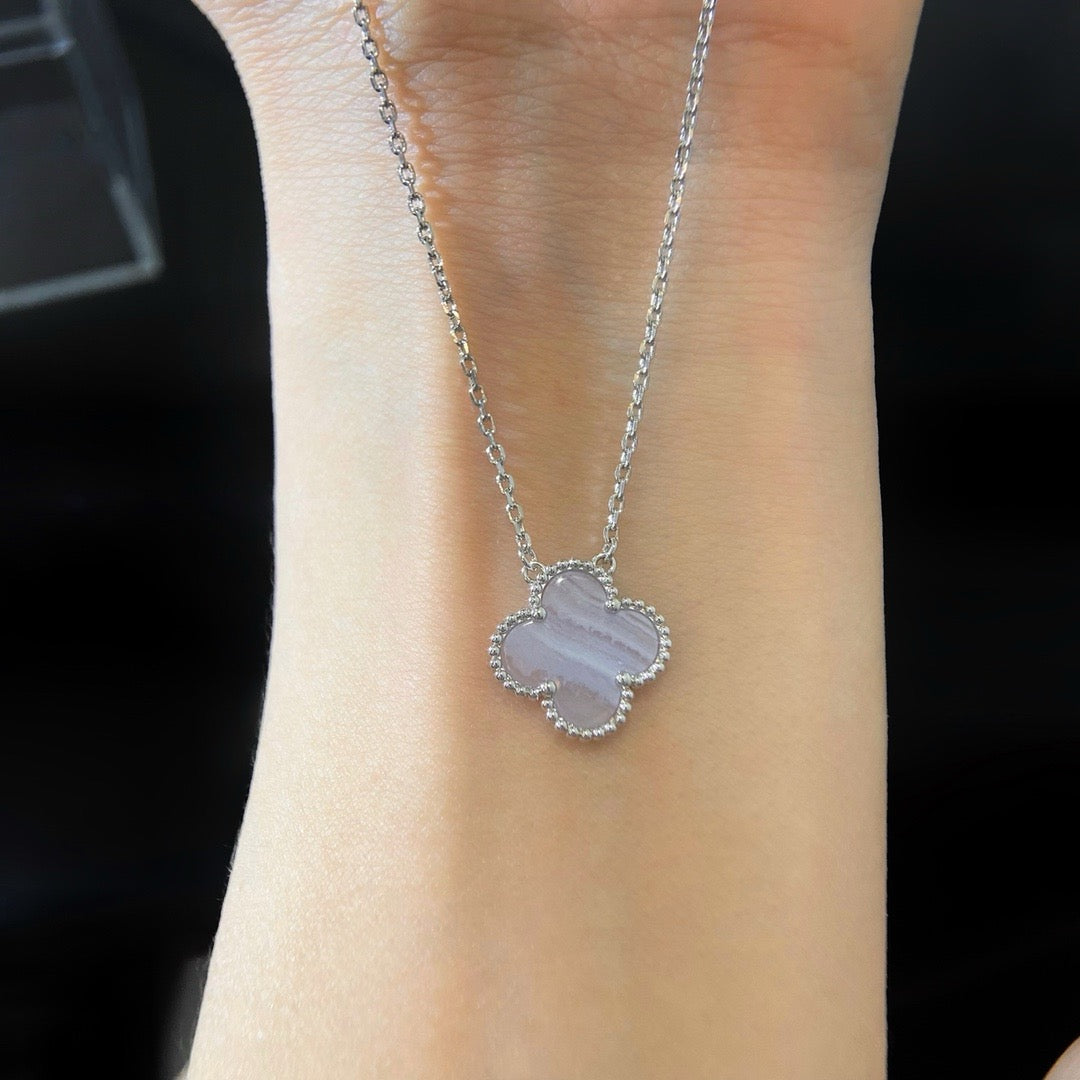 [Luxery]CLOVER 15MM BLUE CHALCEDONY NECKLACE SILVER