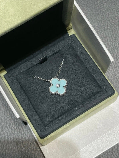 [Luxery]CLOVER 1 DIAMOND LIGHT BLUE SILVER NECKLACE