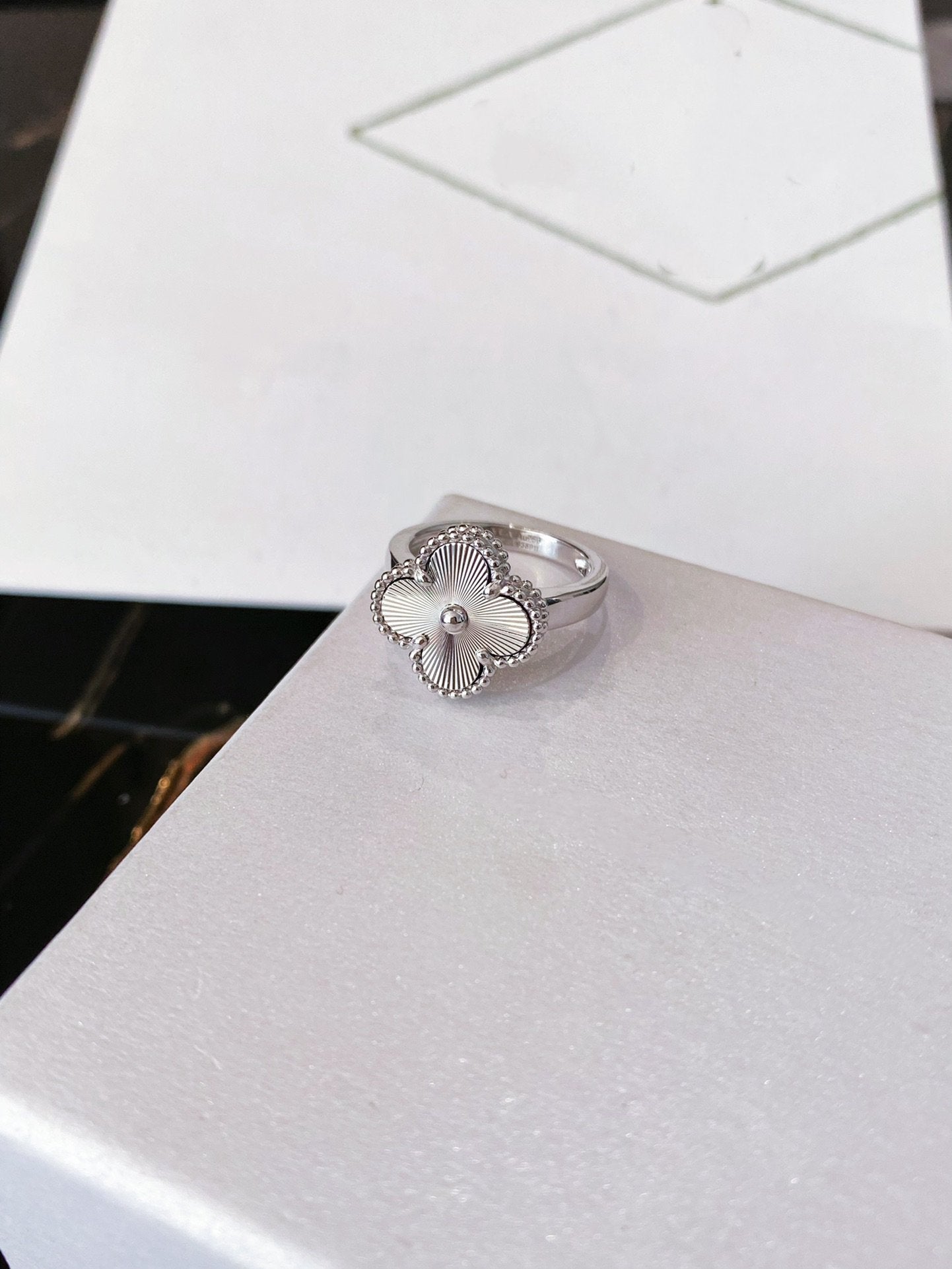 [Luxery]CLOVER SILVER RING