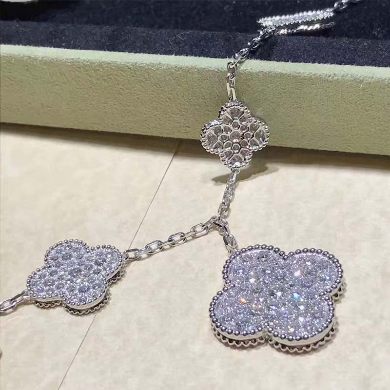 [Luxery]CLOVER 6 MOTIFS SILVER DIAMOND BRACELET