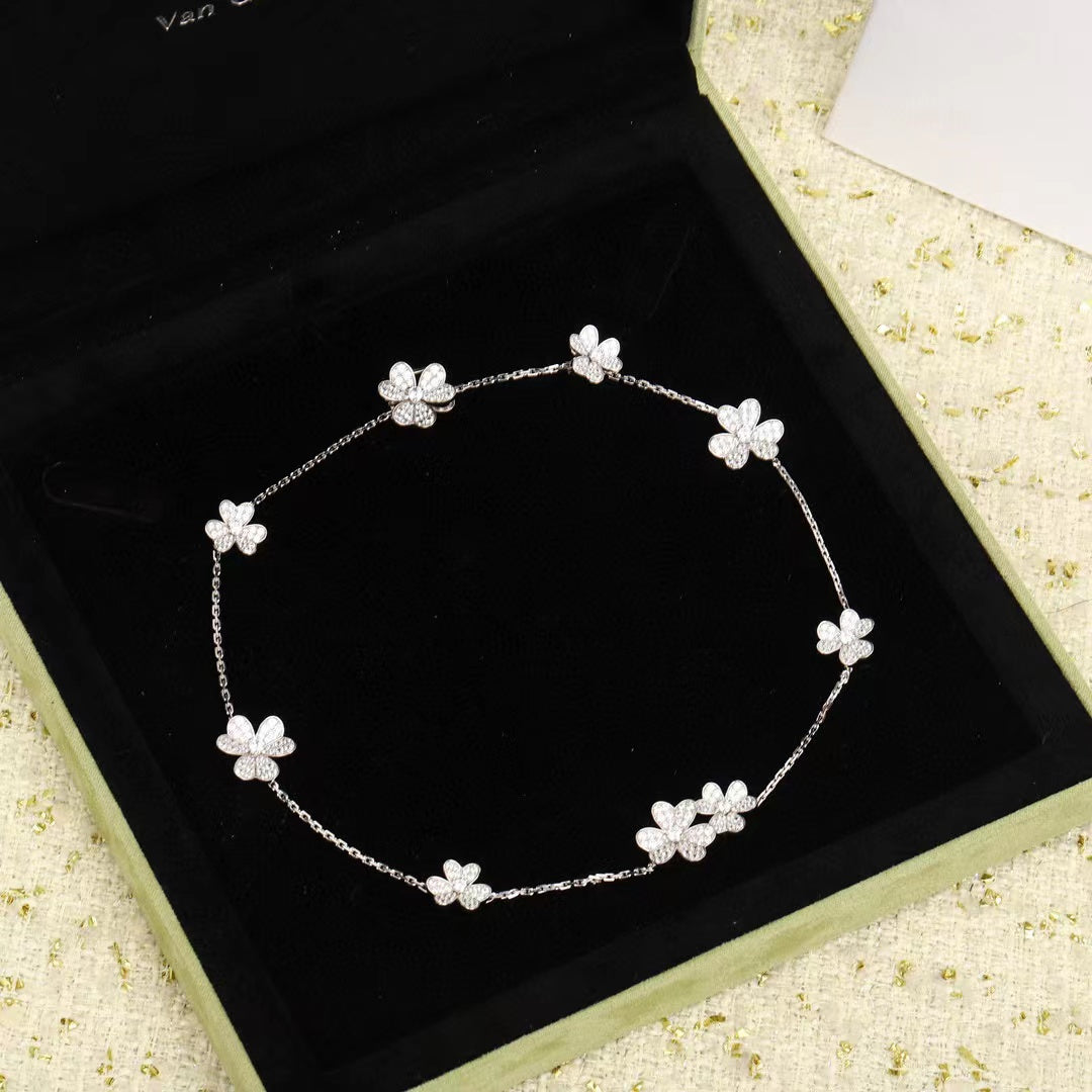 [Luxery]FRIVOLE SILVER 9 FLOWERS NECKLACE