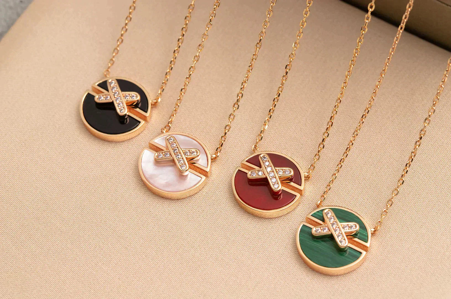 [Luxery]JEUX DE ROSE GOLD DIAMOND NECKLACE