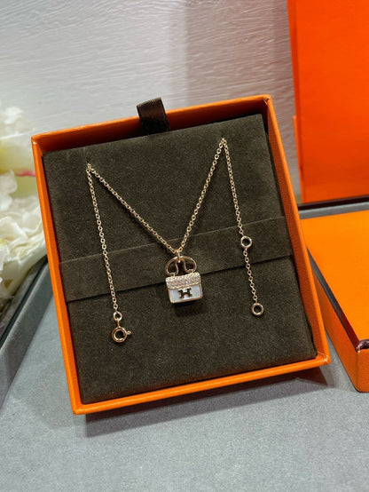 [Luxery]H CIRCE MOISSANITE PENDANT NECKLACE GOLD
