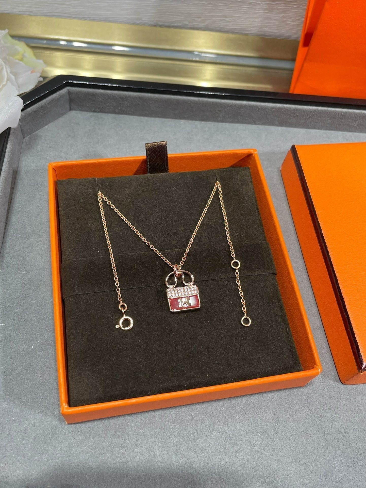 [Luxery]H CIRCE MOISSANITE PENDANT NECKLACE GOLD