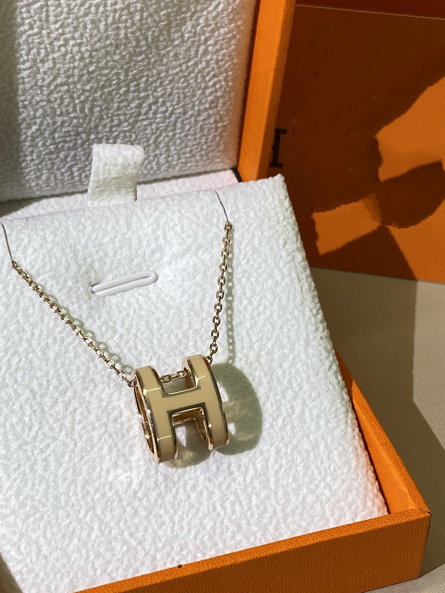 [Luxery]HM CLIC YELLOW ENAMEL GOLD NECKLACE