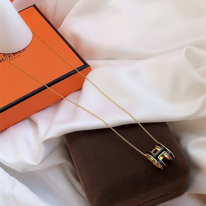 [Luxery]HM CLIC BLACK ENAMEL GOLD NECKLACE
