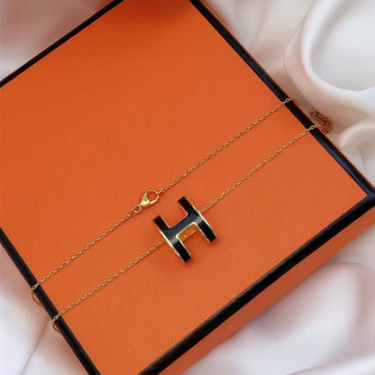 [Luxery]HM CLIC BLACK ENAMEL GOLD NECKLACE