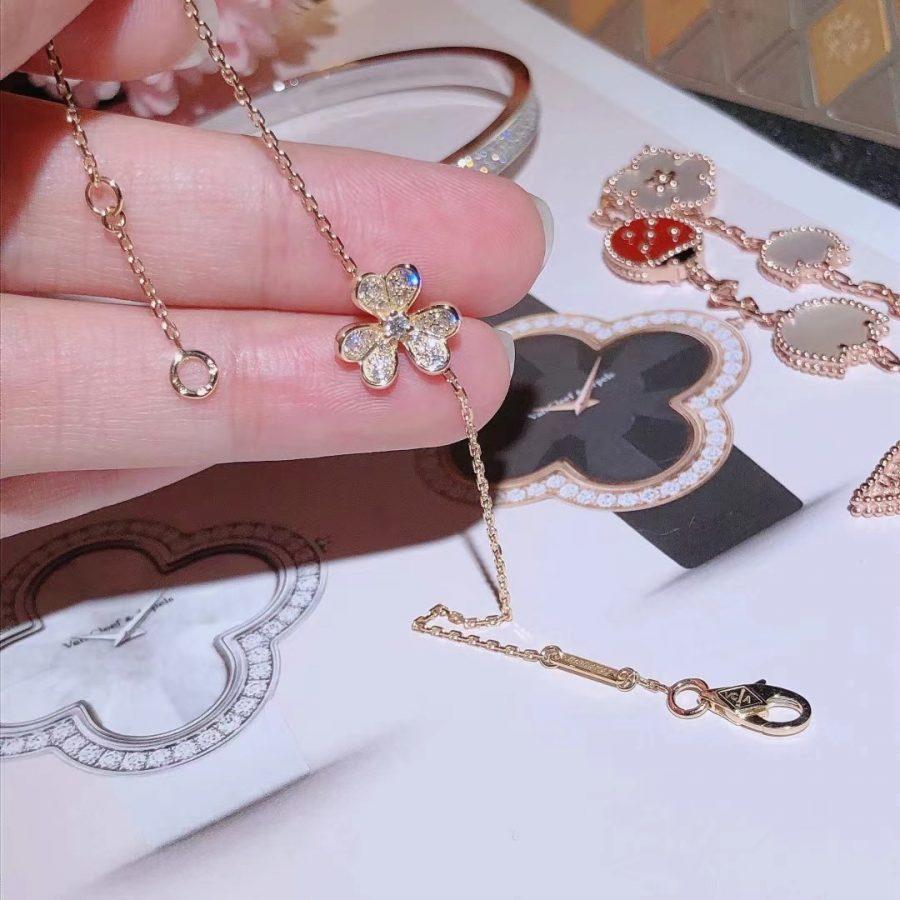 [Luxery]FRIVOLE GOLD FLOWER DIAMOND BRACELET