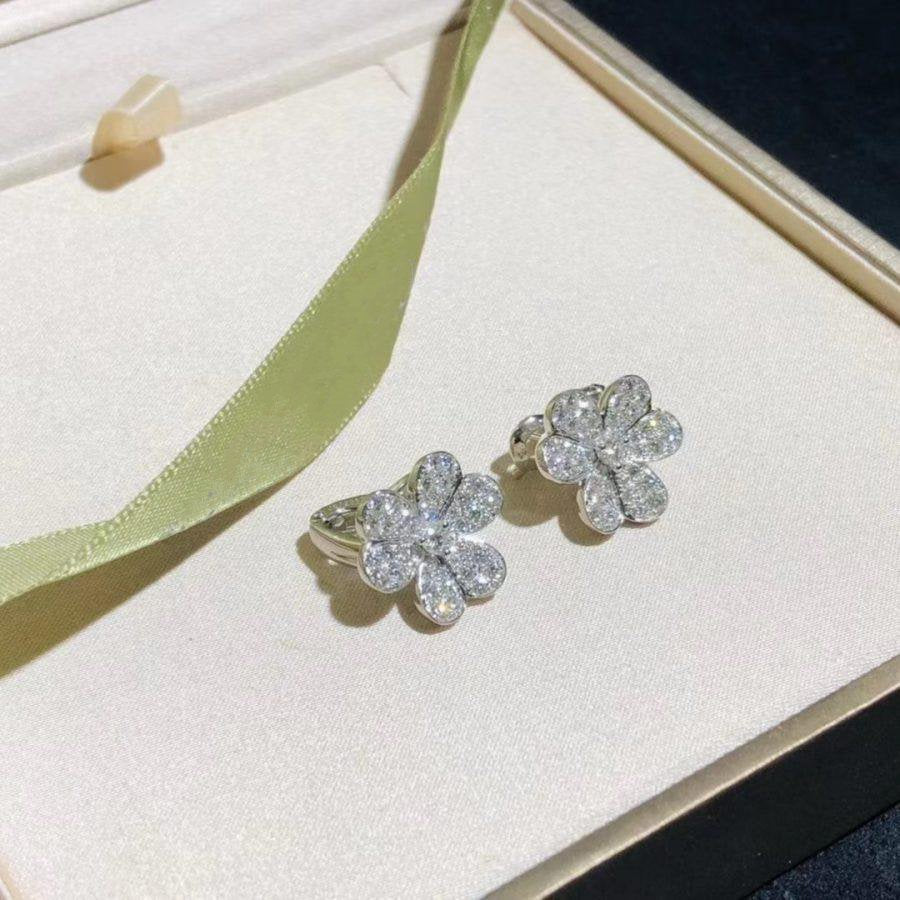 [Luxery]FRIVOLE SILVER FLOWER DIAMOND EARRINGS
