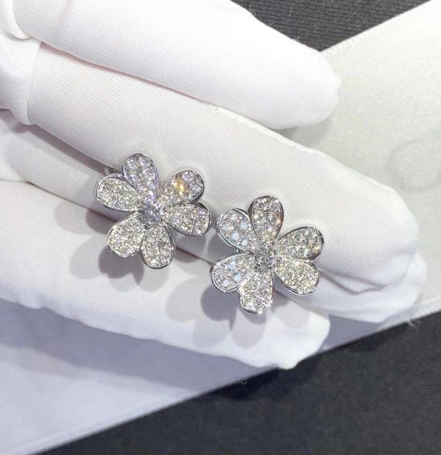 [Luxery]FRIVOLE SILVER FLOWER DIAMOND EARRINGS