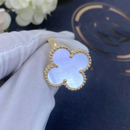 [Luxery]CLOVER WHITE MOP RING