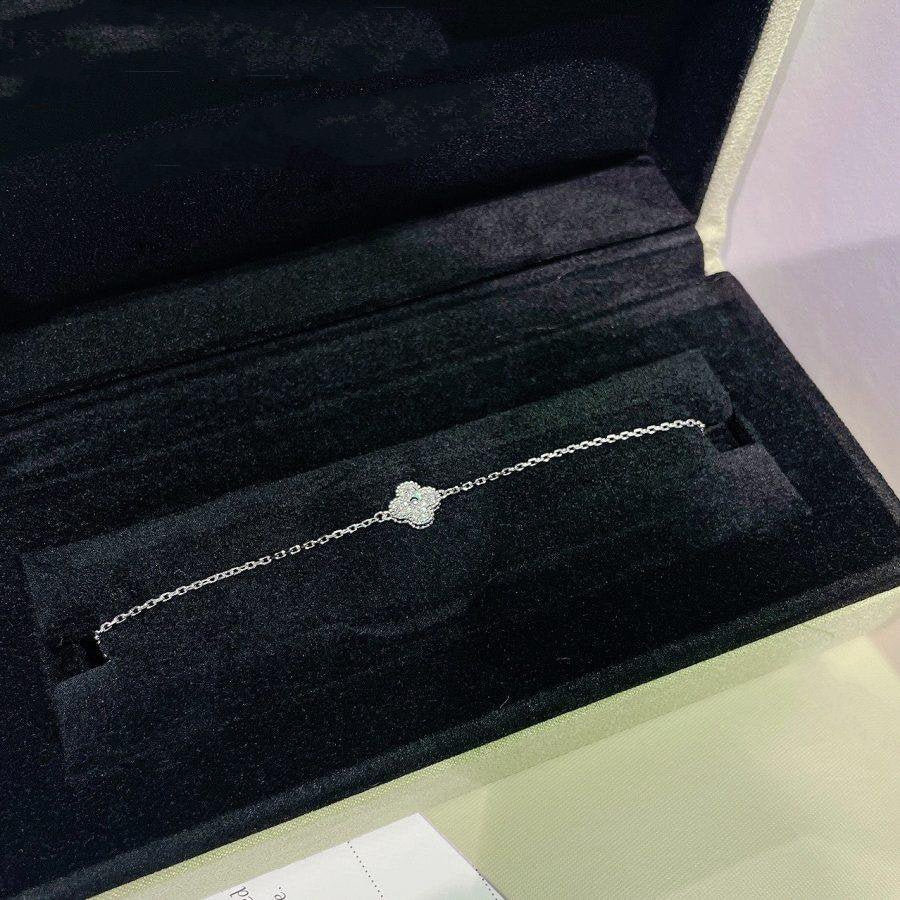 [Luxery]CLOVER  SINGLE FLOWER BRACELET SILVER