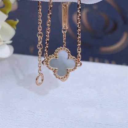 [Luxery]CLOVER WHITE MOP SINGLE FLOWER BRACELET