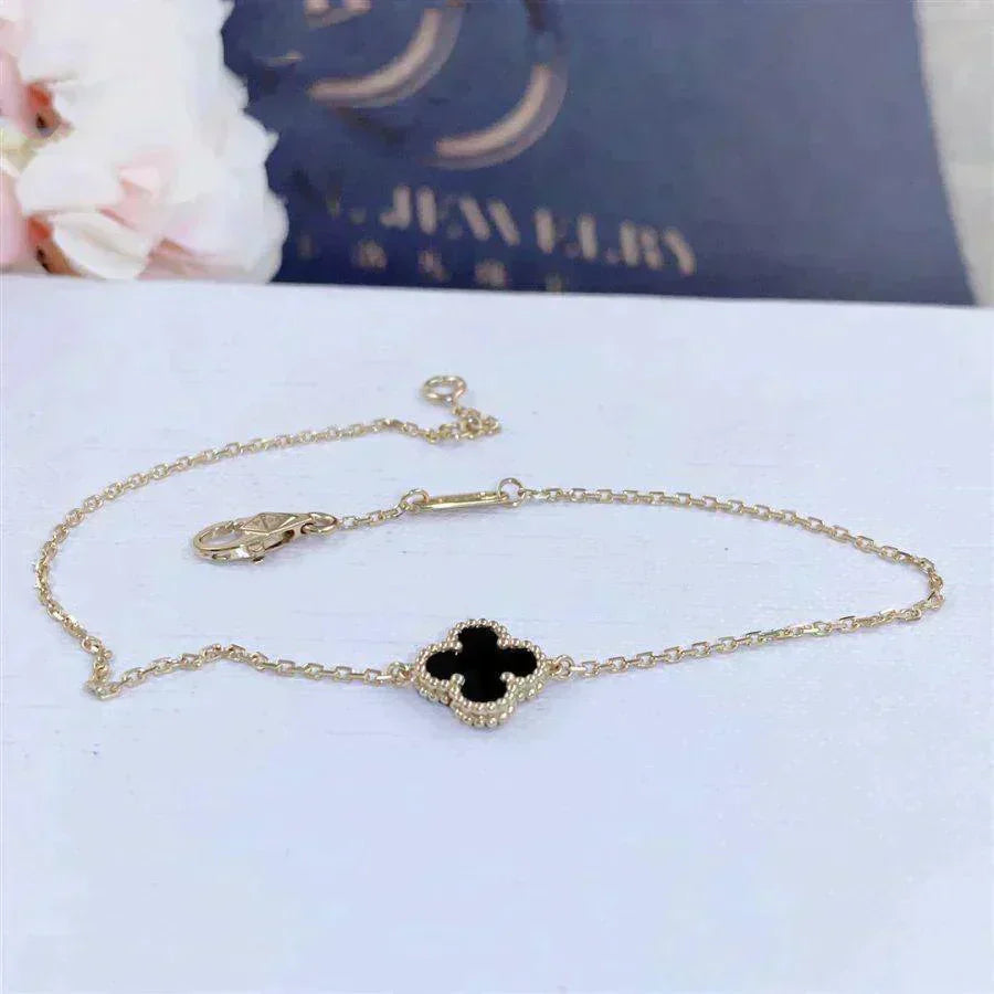 [Luxery]CLOVER ONYX SINGLE FLOWER BRACELET