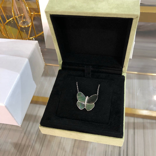 [Luxery]LARGE BUTTERFLY SILVER PENDANT DIAMOND NECKLACE