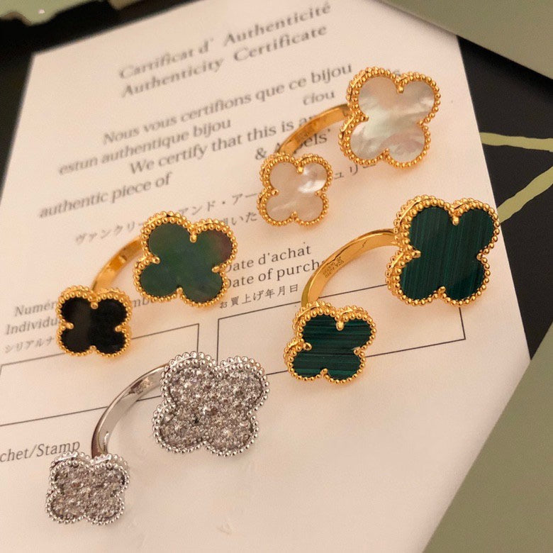 [Luxery]CLOVER BETWEEN THE FINGER RING