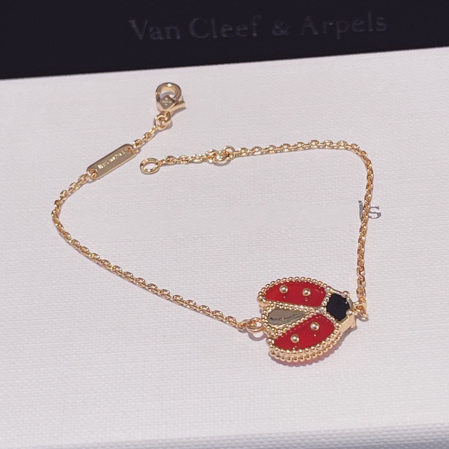 [Luxery]LUCKY SPRING 1 MOTIF PINK GOLD BRACELET