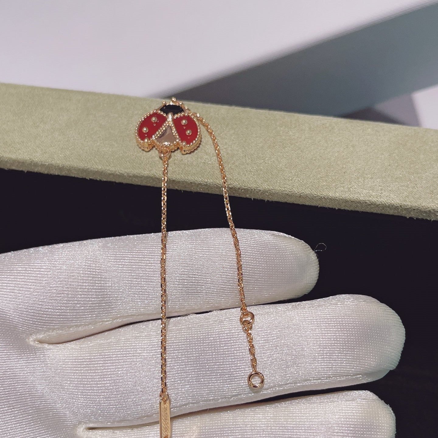 [Luxery]LUCKY SPRING 1 MOTIF PINK GOLD BRACELET