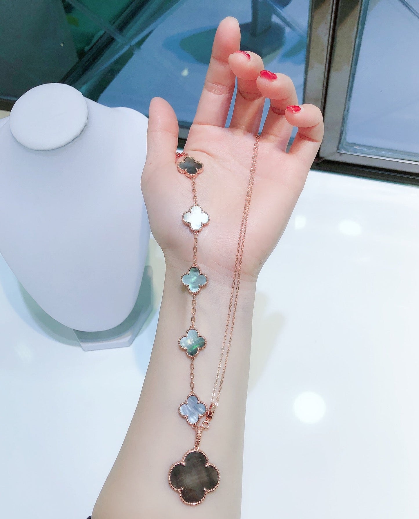 [Luxery]COMBINED BRACELET 5 MOTIFS AND NECKLACE DARK MOP ROSE GOLD